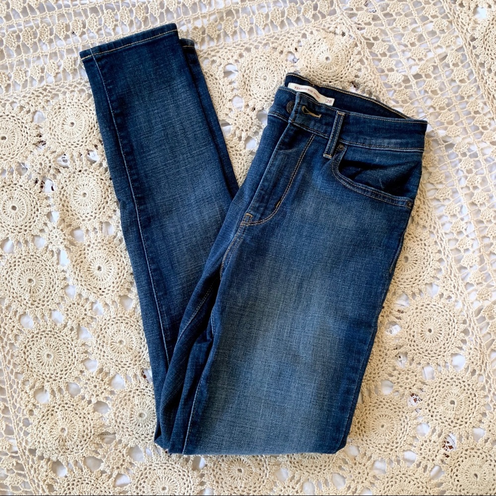 Levi’s high rise skinny 28